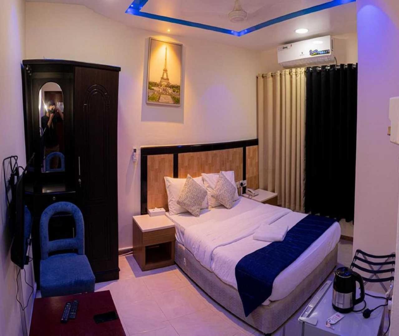 Sharjah Plaza Hotel 외부 사진